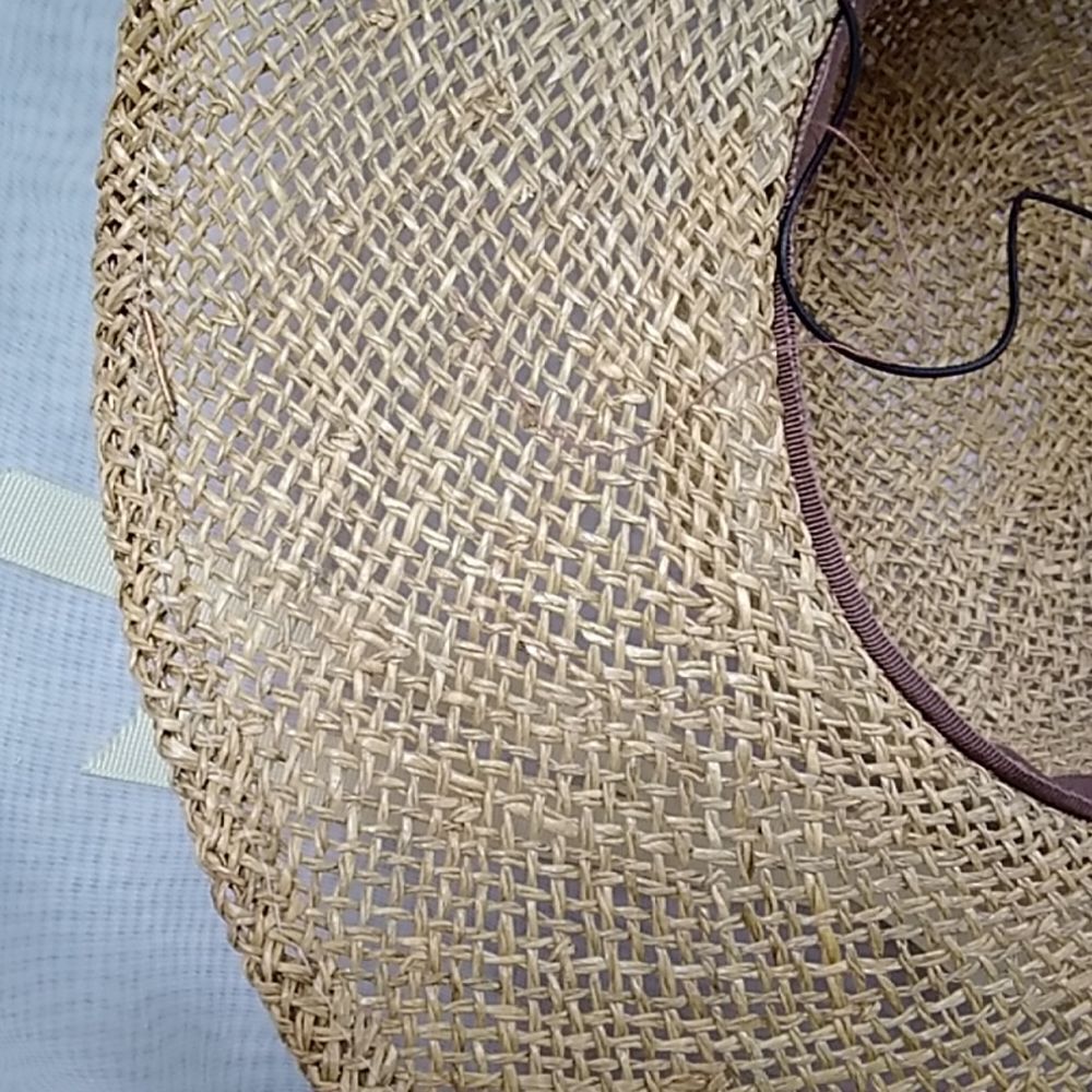 Vintage Handmade Straw Hat - Picture 6 of 6